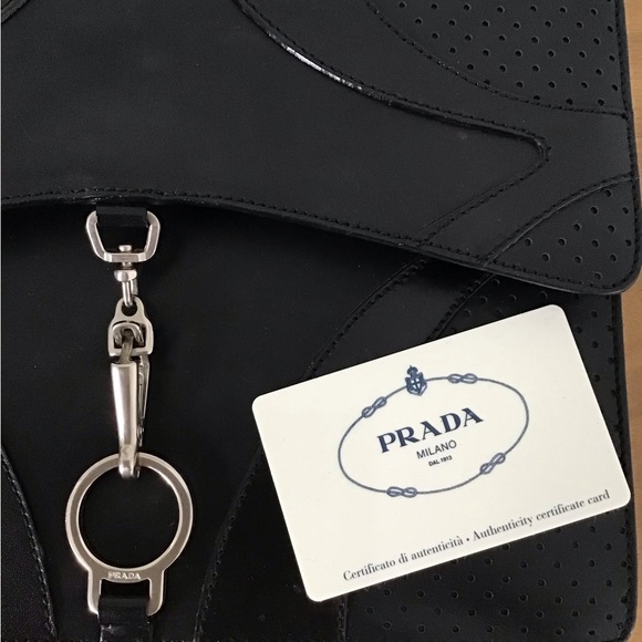 Prada bag - Picture 2 of 4